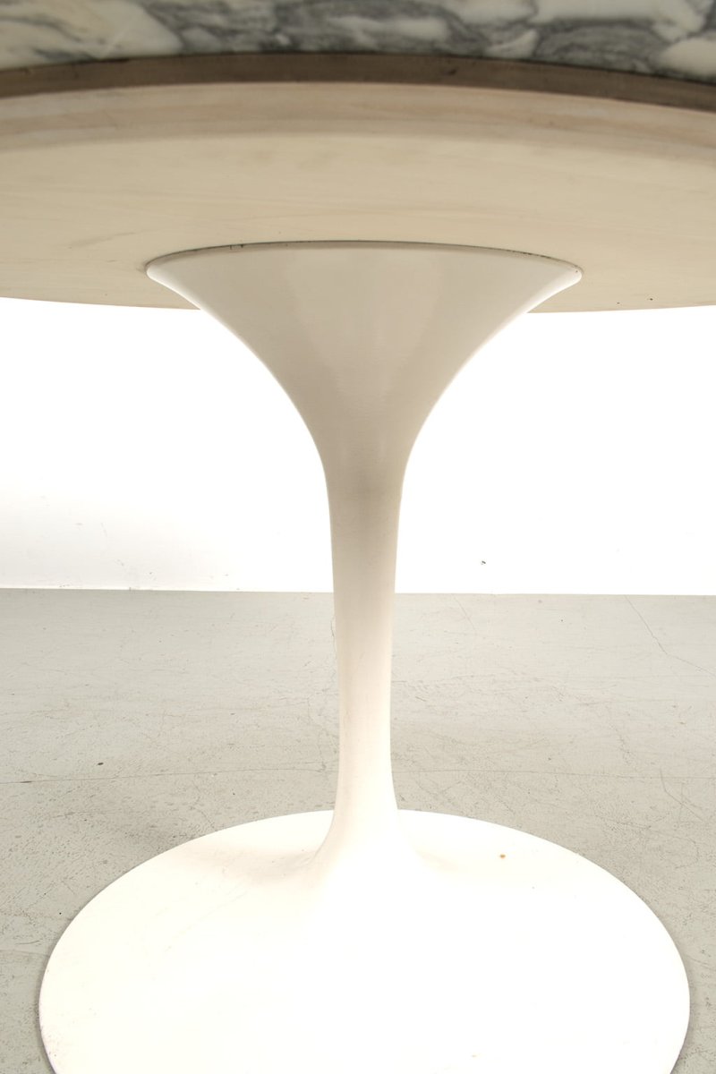Ronde Saarinen eetafel - Afbeelding 4